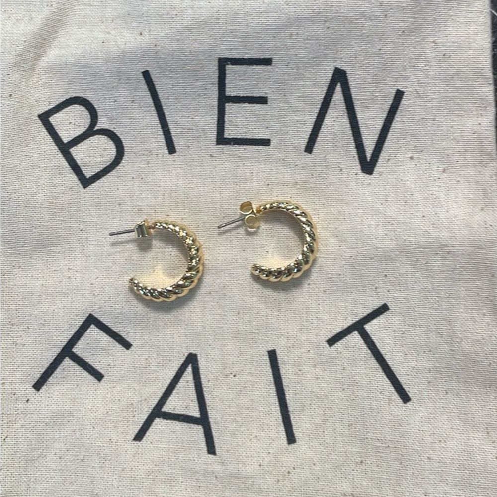 Madewell mini gold hoop earrings NWOT